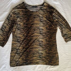 Chic Gold and Black Striped Long Sleeve Top